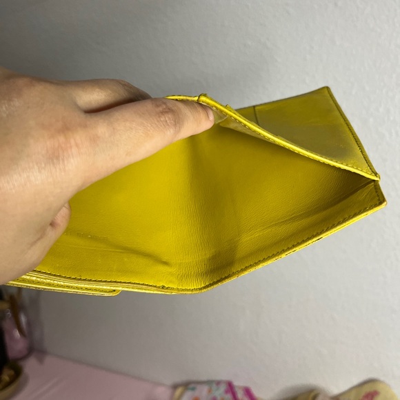 Chanel Caviar Leather Compact Wallet - Picture 4 of 10